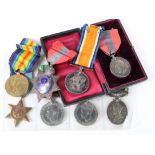 Family medals - ISM GV (cased) named to William David Gwilliam. L/G 14/11/1922 Shipwright HM