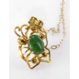 14ct yellow gold pendant with green stone and broken chain, weight 1.2g