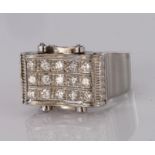 Platinum Art Deco ring set with fifteen round brilliant cut diamonds totalling approx 0.50ct, finger