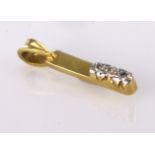 18ct yellow gold bar pendant set with three diamonds, approx diamond weight 0.9ct, weight 1.6g