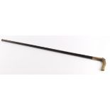 Police interest. A horn handled walking stick, circa early 20th Century, with yellow metal band,