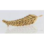 9ct Gold hallmarked leaf brooch, length 49mm approx., weight 2.2g approx.