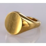 18ct Gold Signet Ring size R weight 18.9g