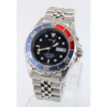 Gents stainless steel cased Seiko Kinetic wristwatch with blue/red bezel. On its original