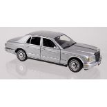 Franklin Mint 1:24 scale Rolls Royce Silver Seraph precision model, one wing mirror detached (but