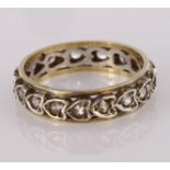 9ct white and yellow gold spinel full eternity ring, finger size M, weight 2.4g