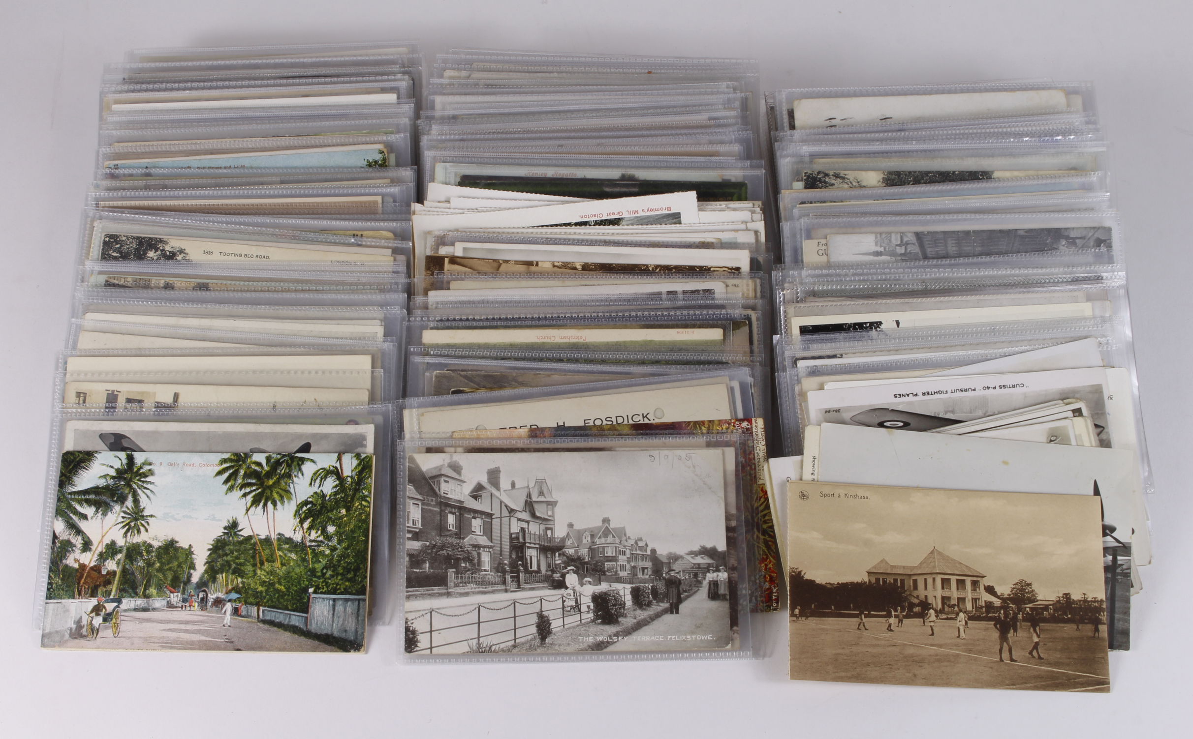 Plastic tray full of various old mixed postcards (qty)