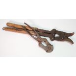 WW1 British wire cutters two different patterns both WW1 dated.