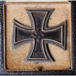 German Iron Cross 1st class pin back, in fitted case, L/11 stamped, 3x piece made, magnetic core,