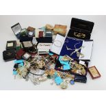 Stacker box of mixed jewellery etc. Needs sorting