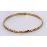 21ct Gold stamped Bangle weight 8.1g