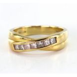18ct Gold seven stone Diamond Crossover Ring 0.50 ct wt. size O weight 5.7g