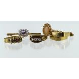 Lot of 9ct Gold CZ set Rings weight 14.7g (6)