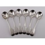 Heavy set of six Fiddle pattern silver soup spoons hallmarked R.P. London, 1937. Weight of six is