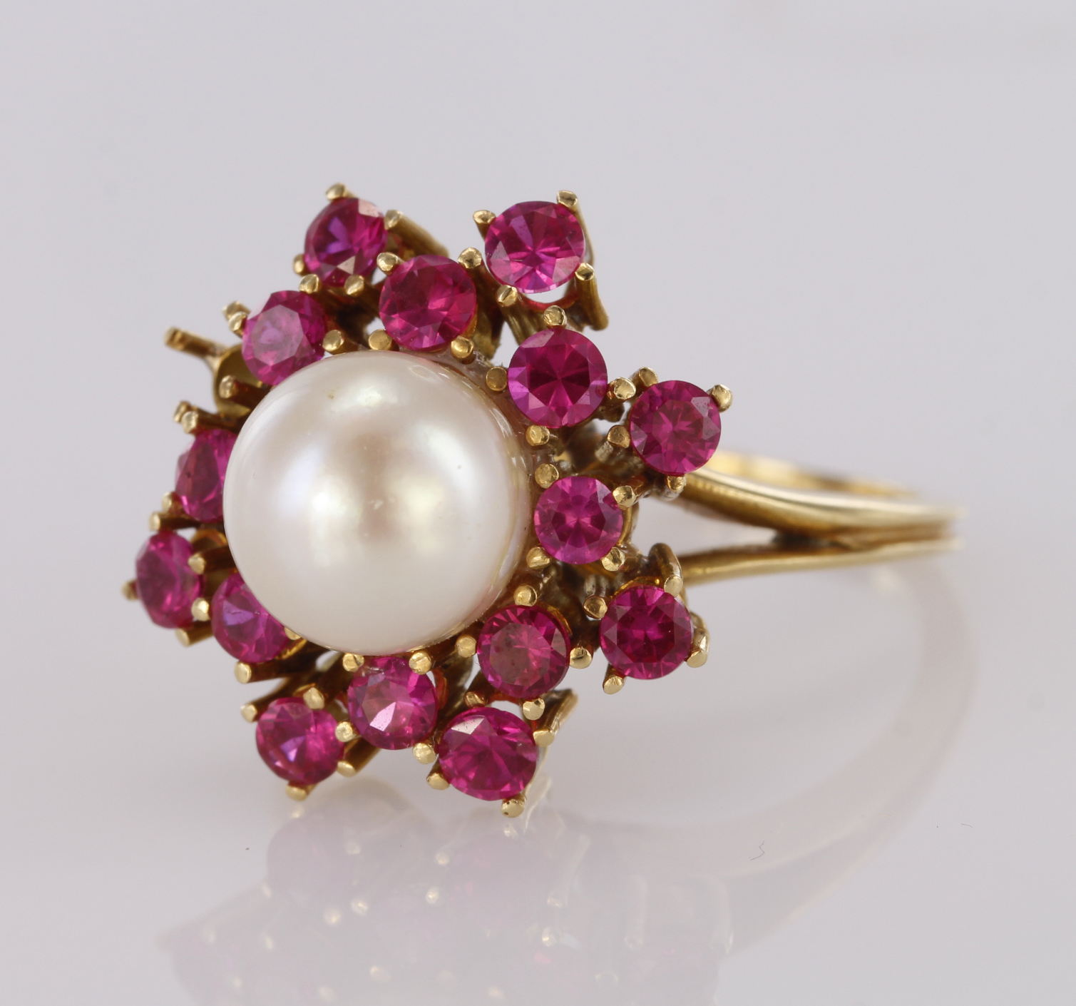 Yellow Gold (tests 14ct) Pearl and Pink Sapphire Ring (one stone missing) size O weight 6.9g