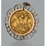 Half Sovereign 1925 in a 9ct pendant mount. Total weight 6.1g