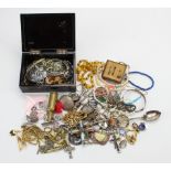 Mixed Jewellery (includes silver) needs sorting