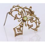 15ct stamped Art Nouveau style Pendant/Brooch set with Peridot and Seed Pearls weight 6.6g