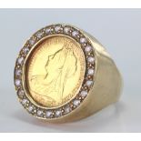 9ct Gold Half Sovereign Ring (1900) size Q weight 13.6g