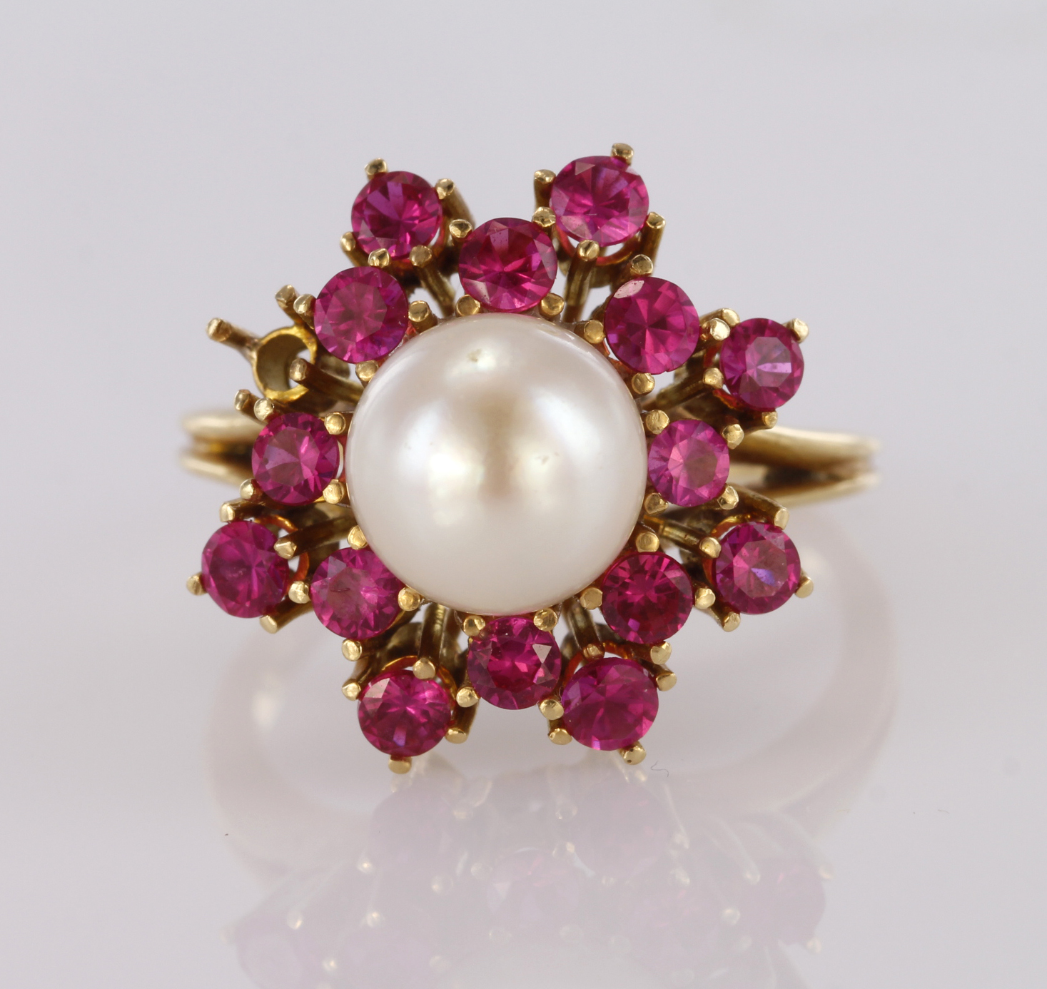 Yellow Gold (tests 14ct) Pearl and Pink Sapphire Ring (one stone missing) size O weight 6.9g - Image 2 of 2