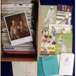 Postcards, Cricket, a collection of 550+ modern postcards inc. players, historic and modern grounds,