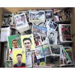 Trade cards, a quantity of trade cards, mostly Gum issues & part-sets in duplication inc. Somportex,