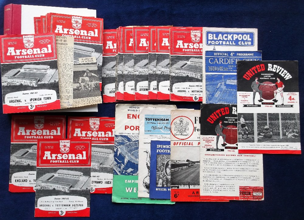 Football programmes, Arsenal FC, 1961/2, 21 home league matches, plus FA Cup match v Bradford