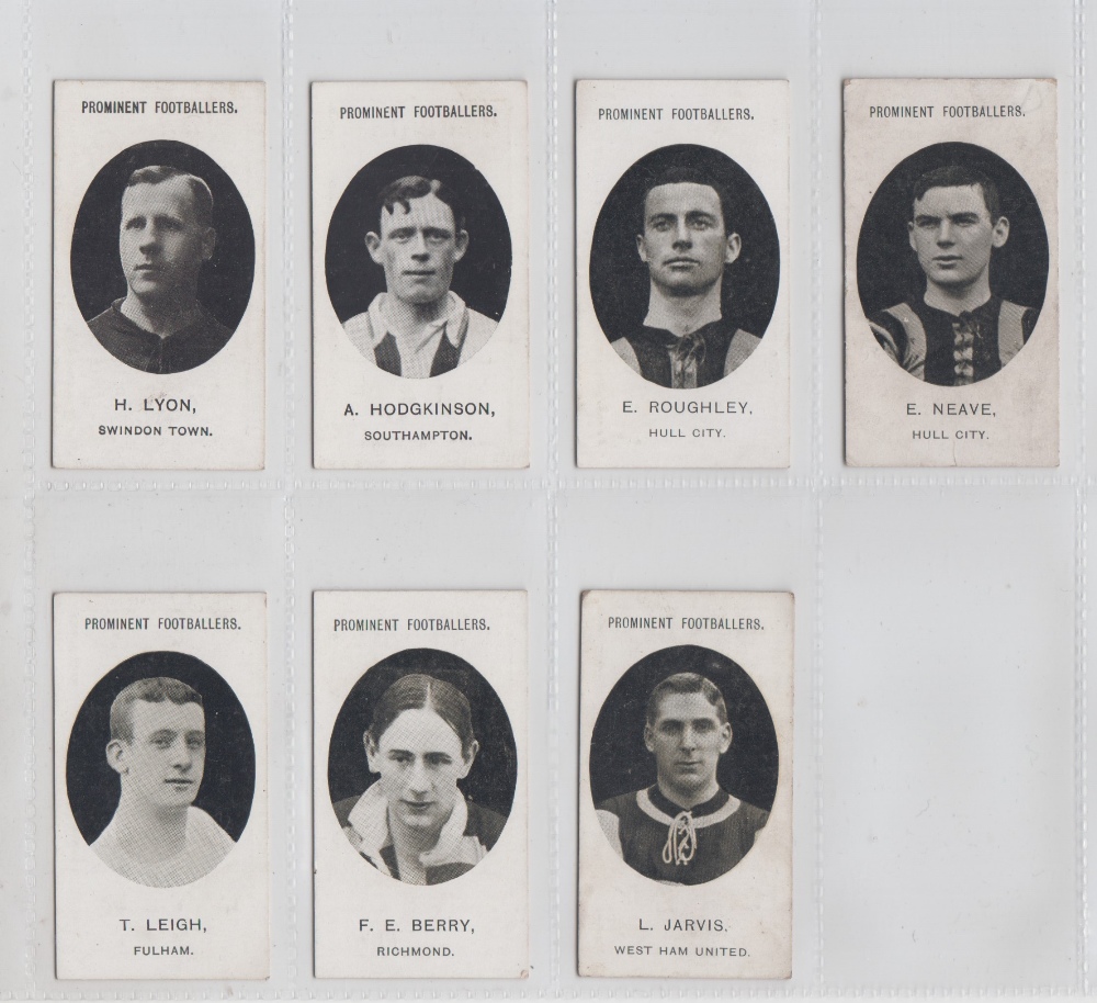 Cigarette cards, Taddy, Prominent Footballers, 14 cards, Fulham (4), Ross, Threlfall, Fraser & - Image 3 of 4