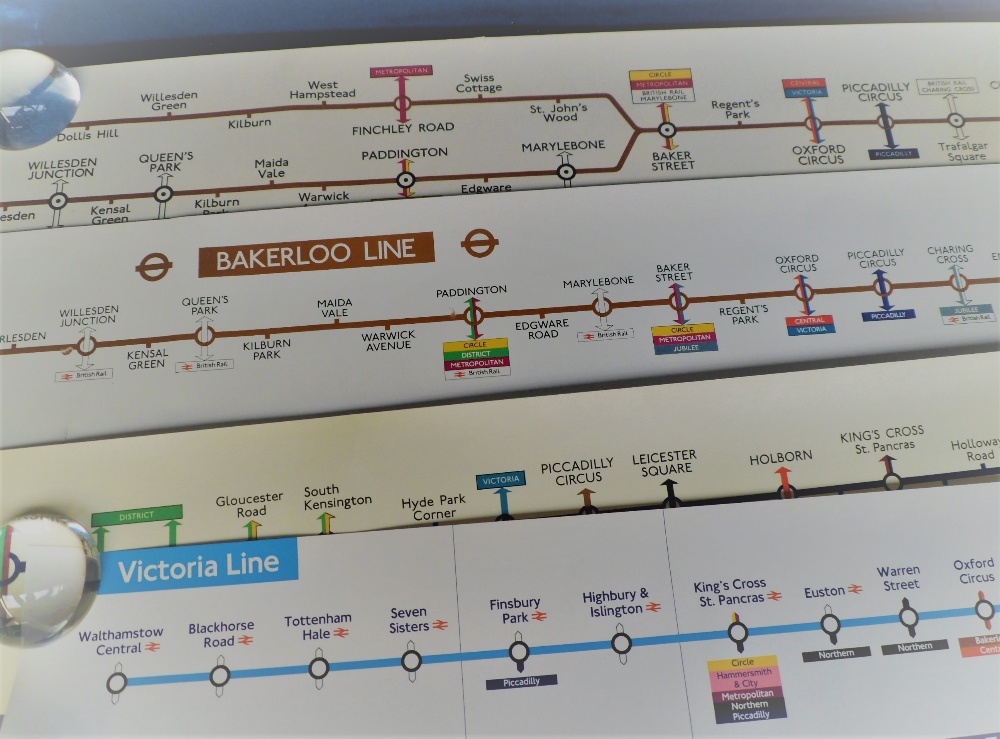 Railways, 25+ London underground carriage maps circa 1990s to include Northern Line, Bakerloo - Image 4 of 9