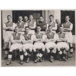 Football Press Photo, Swansea Town, 1948/49, 8" x 6" b/w press photo, showing team in away kit prior