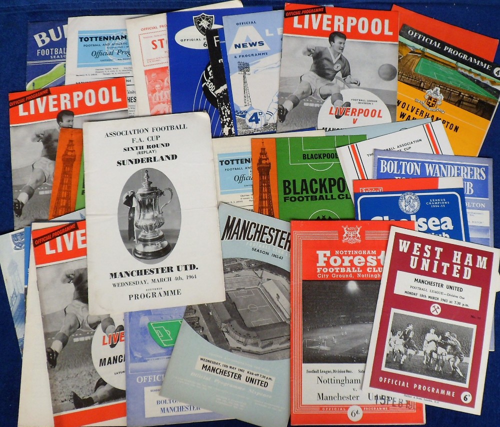 Football programmes, Manchester United, a collection of approx. 190 away match programmes, 1956/7 to - Image 2 of 3