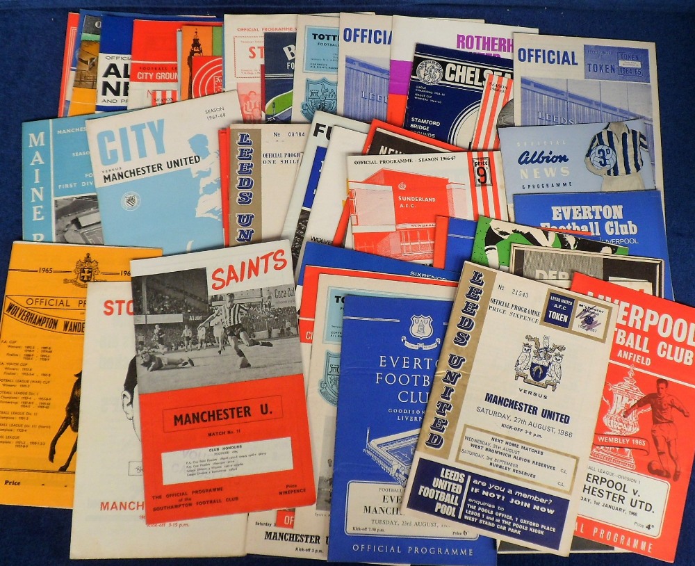 Football programmes, Manchester United, a collection of approx. 190 away match programmes, 1956/7 to - Image 3 of 3