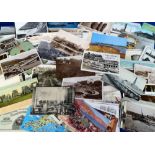 Postcards, a mixed age collection of approx. 650 mainly UK topographical cards with a few greetings,