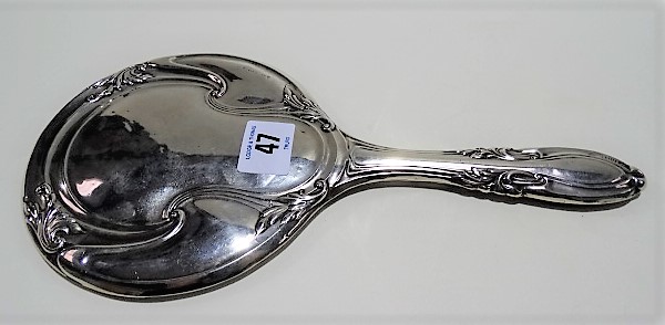 George V silver Art Nouveau embossed hand mirror, Birmingham 1917