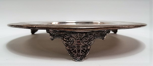 Victorian silver card tray, the rim engraved with five oval foliate reserves and foliate sprays in - Image 2 of 2