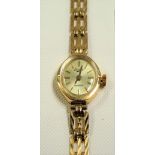 9ct hallmarked gold ladies Everite quartz bracelet wristwatch, weight overall 8.3g approx