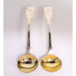 Pair of George IV silver fiddle pattern mustard spoons, maker WE, London 1825, weight 0.80oz