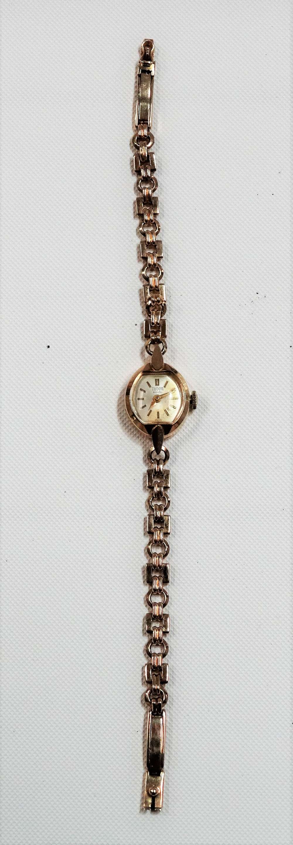 9ct gold ladies Tudor Royal manual wind wristwatch with 9ct gold bracelet, the silvered dial with - Image 2 of 3