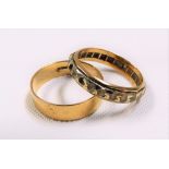 Two 9ct gold rings, weight 4.6g approx