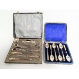 George V cased set of silver teaspoons, maker J.C Ltd, Birmingham 1919, weight 2.55oz approx (case