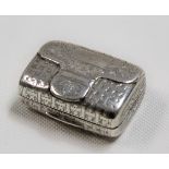 George III silver vinaigrette in the form of a satchel with engraved decoration, maker TL (?), width
