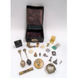 Small jewellery box containing miscellaneous items, including a silver plated Scottish snuff mull,