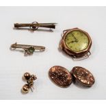 Miscellaneous gold jewellery, including two small stickpins, a 9ct gold cufflink, a 9ct gold lady'