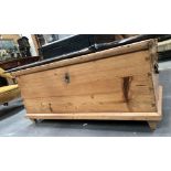 Large stripped pine blanket box, width 190cm.