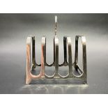 George V silver four section toast rack by Atkinson Brothers Ltd, Birmingham 1913, width 7.5cm,