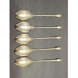 Set of five George V seal top tea spoons by Mappin & Webb, Sheffield 1920, weight 2.35oz approx.