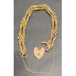 9ct gold gate link bracelet with padlock clasp, weight 8.2g approx.