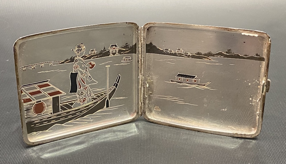 1920's Japanese white metal oxidised silver, copper & gold decorated cigarette case stamped K. Uyeda - Image 3 of 4