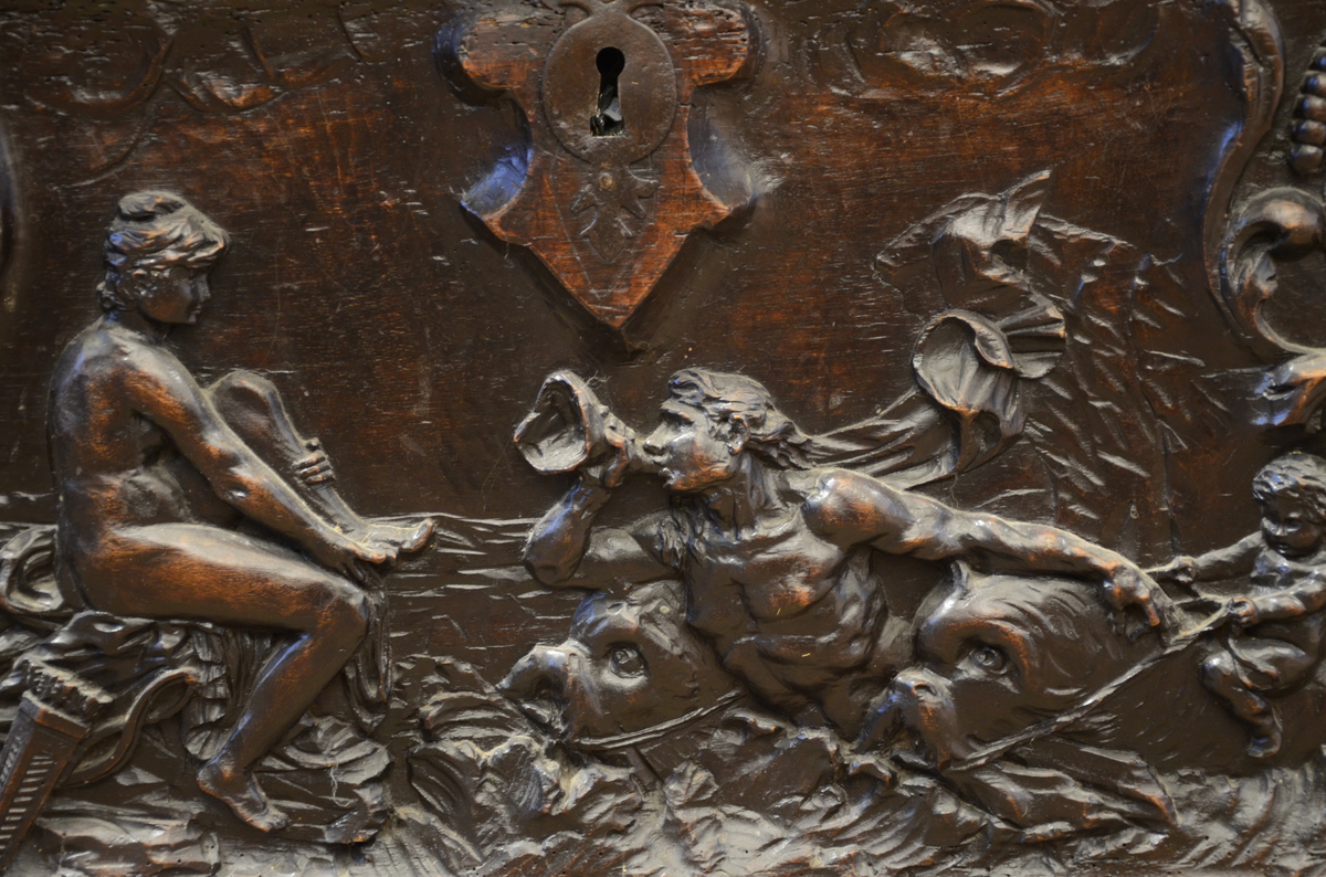 An Italian sculpted walnut chest, 17th century (59x110x65cm) - Image 3 of 6