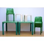 Artemide/Kartell: set of tables and chairs in green plastic by Vico Magistretti (80x80x71cm)